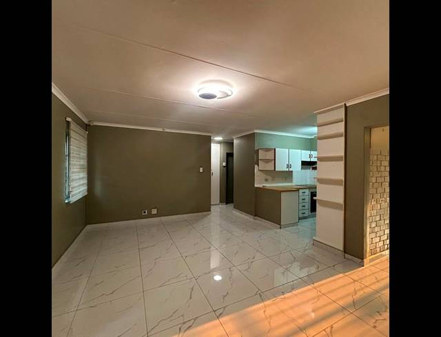 3 BEDROOM PROPERTY TO RENT IN BIRDSWOOD